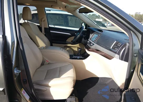 2016 Toyota Highlander Xle V6 z USA, uszkodzony, nr VIN 5TDKKRFH9GS173558